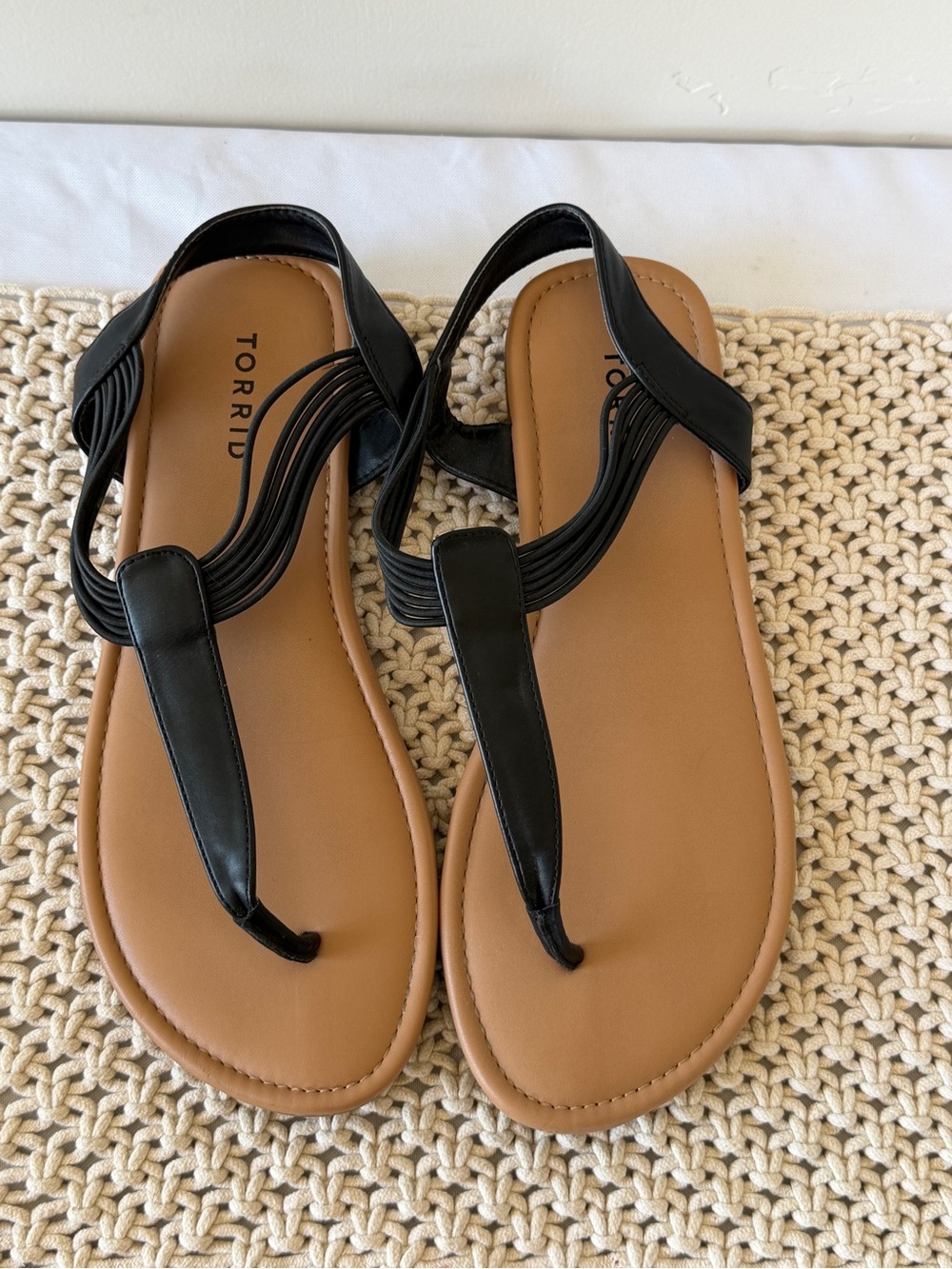 torrid Black T‑Strap Elastic Sandals with Tan Footbed